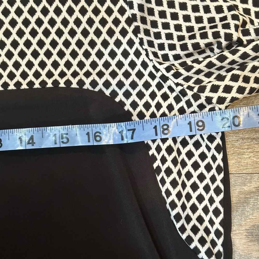 Susan Lawrence women’s black & white stretch tunic size XL - Picture 8 of 12